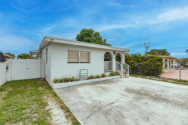3 of 45 - 521 E 41st St, Hialeah, FL