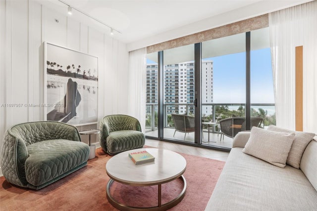 3 of 37 - 2201 Collins Ave 623, Miami Beach, FL