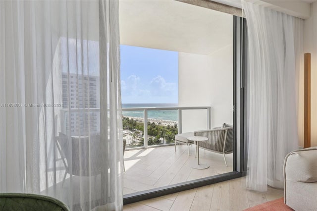 5 of 36 - 2201 Collins Ave 1013, Miami Beach, FL