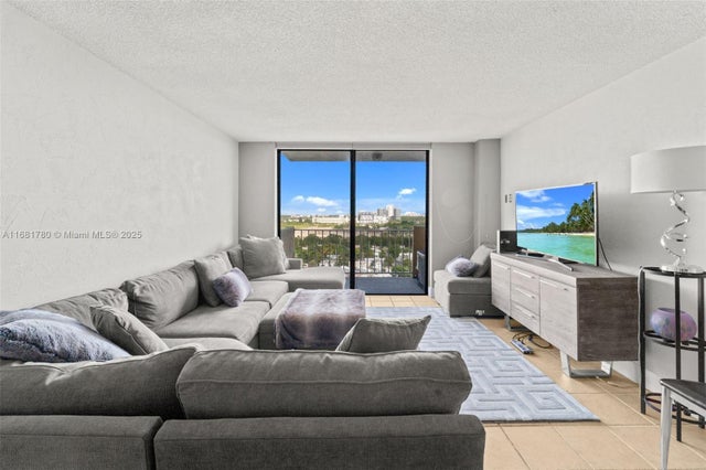 3 of 23 - 2350 Ne 135th St 1401, North Miami, FL