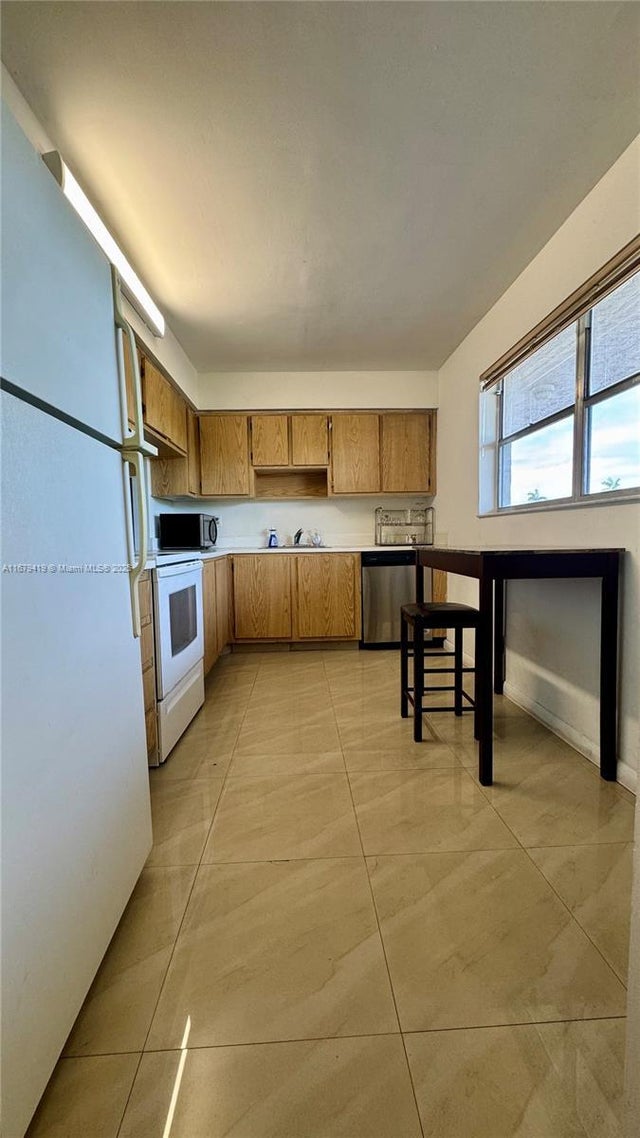 5 of 18 - 7060 Nova Dr 306c, Davie, FL