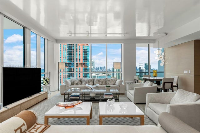 2 of 33 - 50 S Pointe Dr 2703, Miami Beach, FL