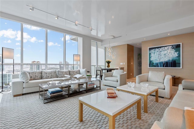 3 of 33 - 50 S Pointe Dr 2703, Miami Beach, FL