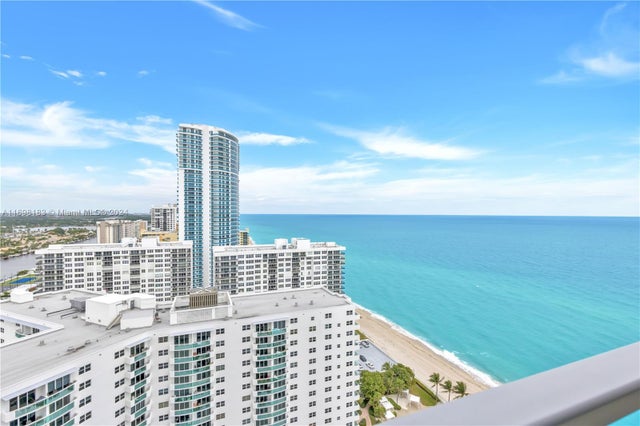 4 of 75 - 3101 S Ocean Dr 2405, Hollywood, FL
