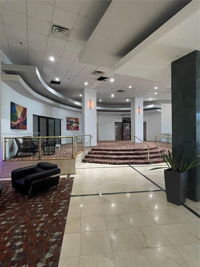 5 of 31 - 6345 Collins Ave 614, Miami Beach, FL