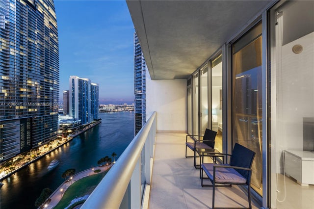 2 of 15 - 485 Brickell Ave 2003, Miami, FL