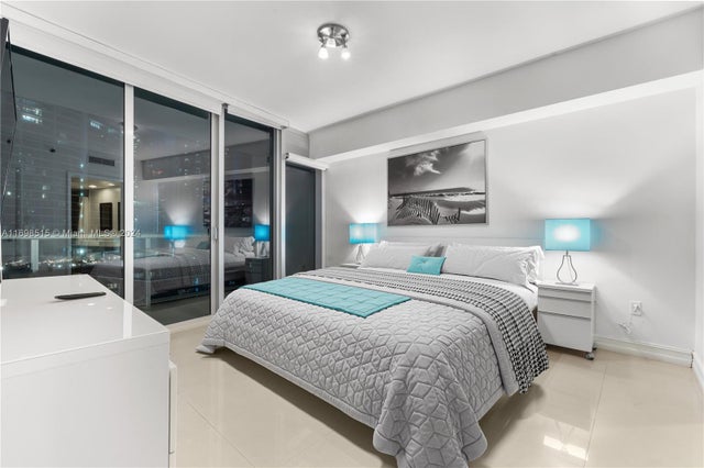 4 of 15 - 485 Brickell Ave 2003, Miami, FL
