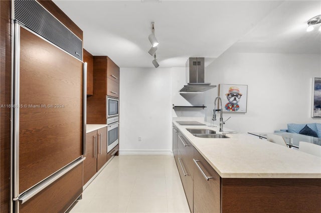 5 of 15 - 485 Brickell Ave 2003, Miami, FL