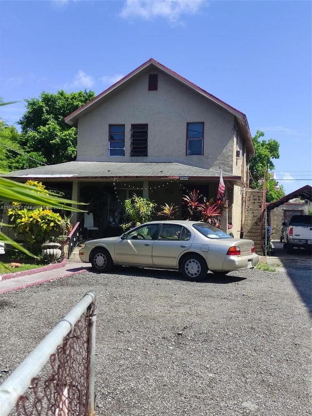4 of 12 - 536 Sw 3rd St, Miami, FL