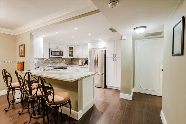 5 of 43 - 1600 S Ocean Dr 10c, Hollywood, FL