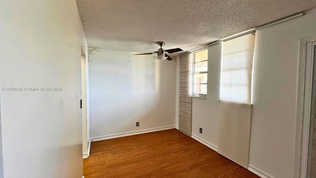 5 of 30 - 1811 Jefferson St 705, Hollywood, FL