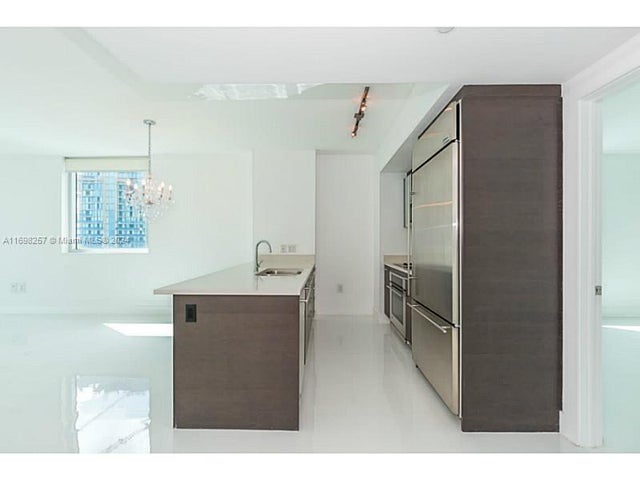 3 of 34 - 500 Brickell Av 2910, Miami, FL
