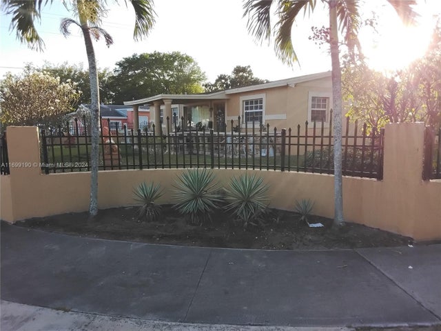 1 of 28 - 20620 Nw 34th Ave, Miami Gardens, FL