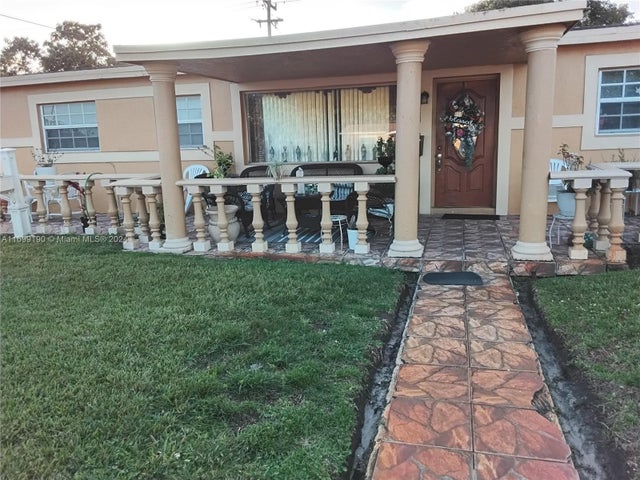 2 of 28 - 20620 Nw 34th Ave, Miami Gardens, FL