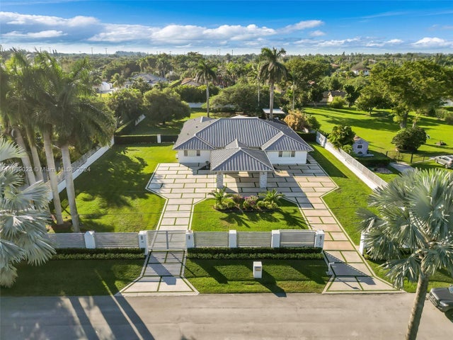 2 of 77 - 10 Sw 124th Ave, Miami, FL