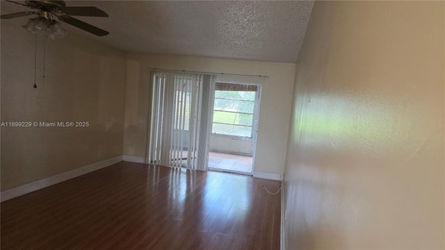 4 of 9 - 609 S State Road 7 1e, Margate, FL