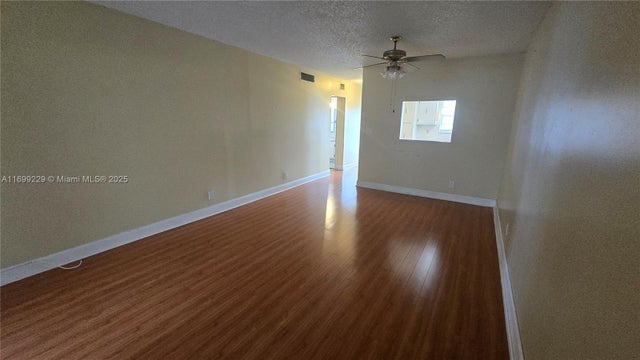 5 of 9 - 609 S State Road 7 1e, Margate, FL