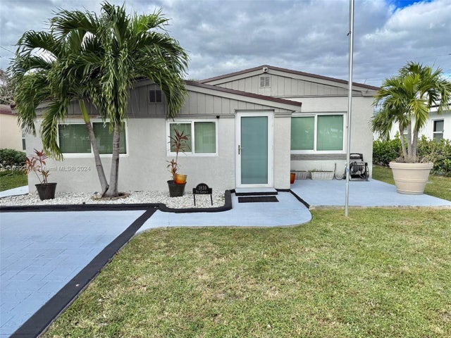 1 of 25 - 1859 Ne 173rd St, North Miami Beach, FL
