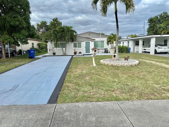 3 of 25 - 1859 Ne 173rd St, North Miami Beach, FL
