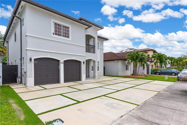 2 of 38 - 17635 Sw 135th Ave, Miami, FL