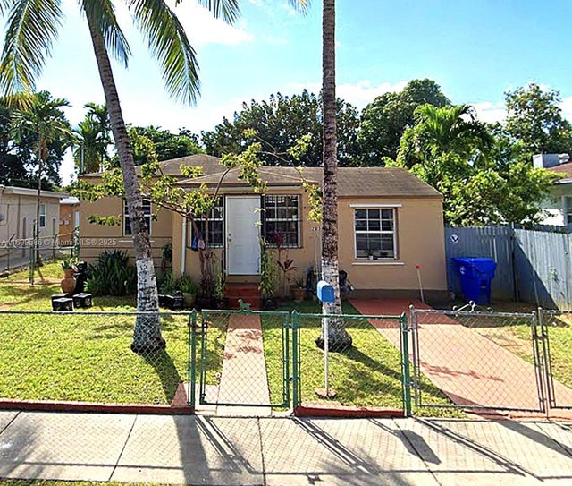 1 of 1 - 2030 Nw 34th St, Miami, FL