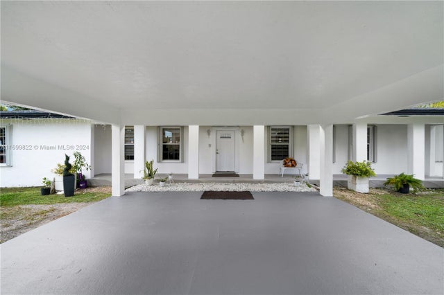 5 of 49 - 15500 Sw 209th Ave, Miami, FL
