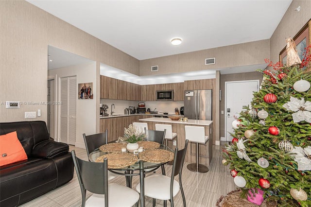 5 of 26 - 2960 Ne 207th St 505, Aventura, FL