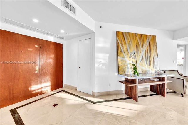 2 of 66 - 7000 Island Blvd 1207, Aventura, FL