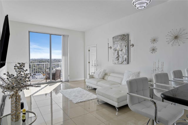 4 of 32 - 140 S Dixie Hwy 1031, Hollywood, FL