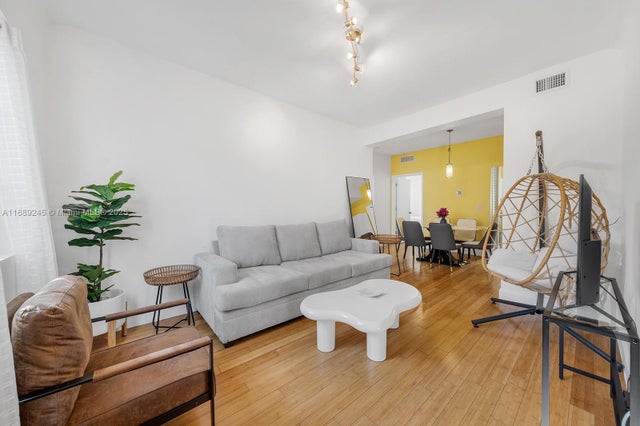 5 of 29 - 1510 Meridian Ave 12, Miami Beach, FL