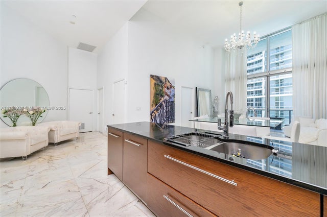 1 of 27 - 475 Brickell Ave 2209, Miami, FL