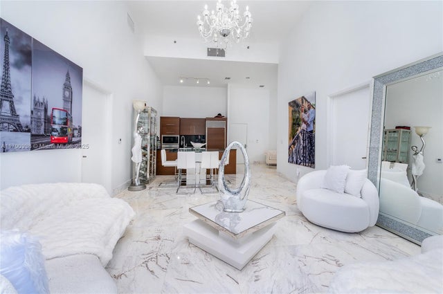 4 of 27 - 475 Brickell Ave 2209, Miami, FL
