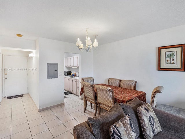 4 of 21 - 16701 Ne 13th Ave 101, Miami, FL