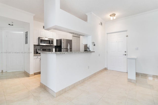 4 of 19 - 17150 N Bay Rd 2618, Sunny Isles Beach, FL