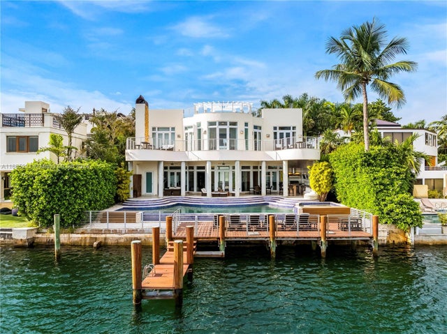 2 of 22 - 271 N Hibiscus Dr, Miami Beach, FL