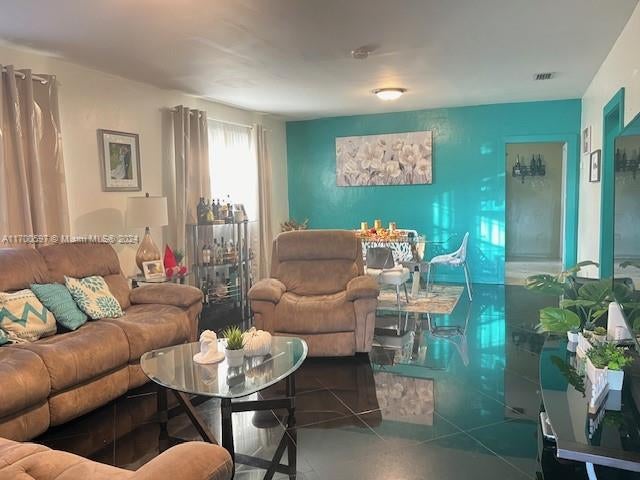 4 of 36 - 161 Nw 35th St, Miami, FL