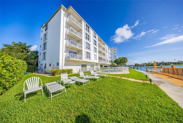 1 of 38 - 9270 W Bay Harbor Dr 5d, Bay Harbor Islands, FL
