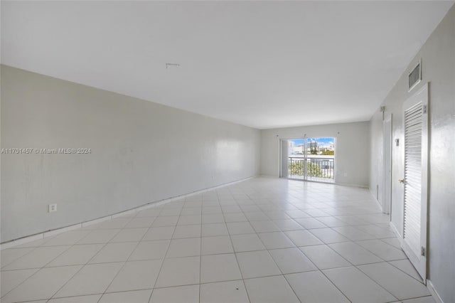 2 of 38 - 9270 W Bay Harbor Dr 5d, Bay Harbor Islands, FL