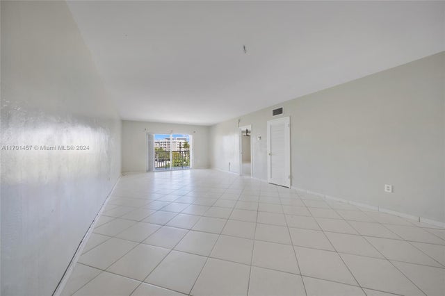 3 of 38 - 9270 W Bay Harbor Dr 5d, Bay Harbor Islands, FL