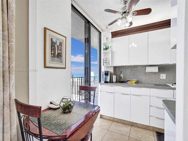 5 of 29 - 322 Buchanan St 610, Hollywood, FL
