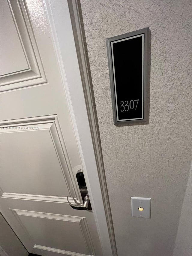 5 of 77 - 1435 Brickell Ave 3307, Miami, FL