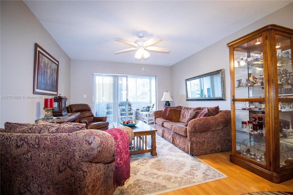 606 Sw Natura Blvd 207, Deerfield Beach