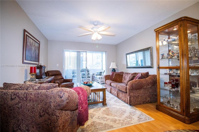 1 of 26 - 606 Sw Natura Blvd 207, Deerfield Beach, FL