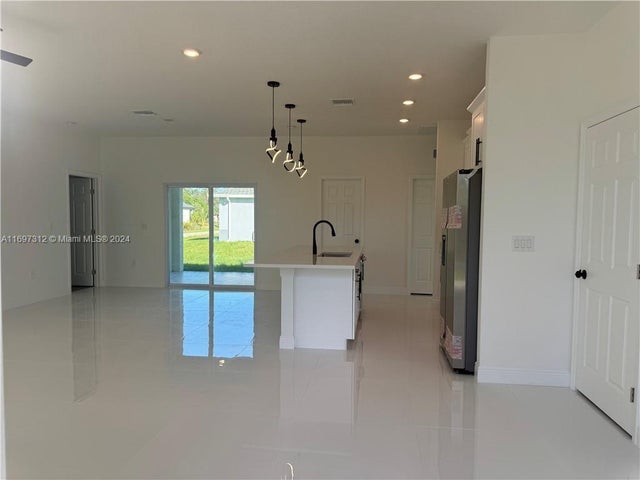 3 of 32 - 1422 Highland Ave, Lehigh Acres, FL