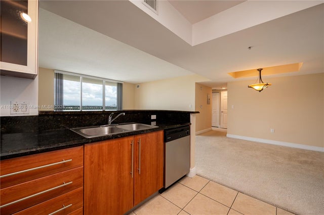 5 of 27 - 3232 Sw 22nd Ter 1504, Miami, FL