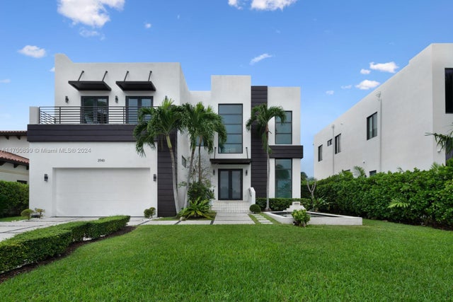 3 of 43 - 2040 Ne 121st Rd, North Miami, FL