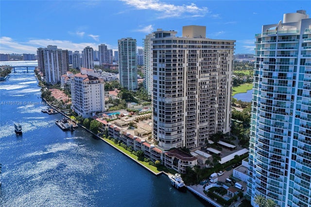 1 of 72 - 20191 E Country Club Dr 2310, Aventura, FL