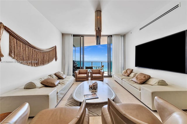 5 of 25 - 15701 Collins Ave 703, Sunny Isles Beach, FL