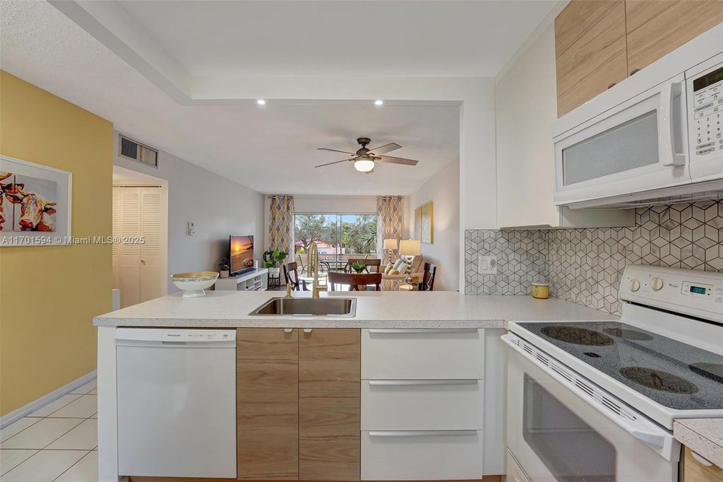 4451 Nw 16th St K204, Lauderhill