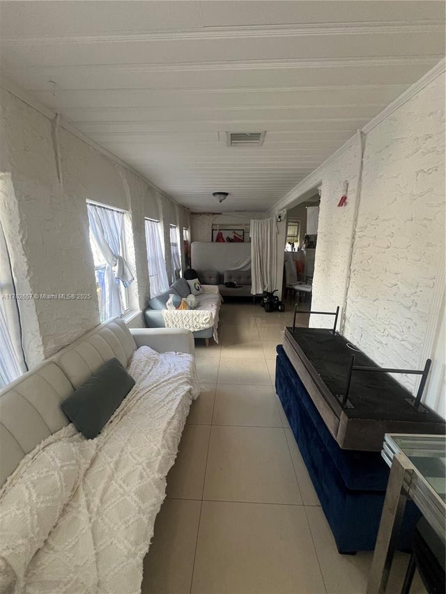 2 of 6 - 1482 Ne 174th St, North Miami Beach, FL
